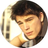 disque d azyme Josh Harnett